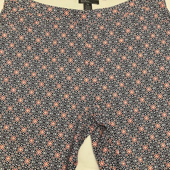 Elastic Waist Red Black and White Pants - Picture 5 of 11